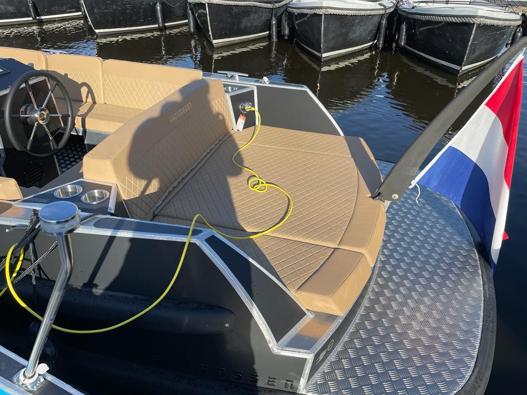 Van Vossen 650 sport e tender DEMO — foto 12 van 16