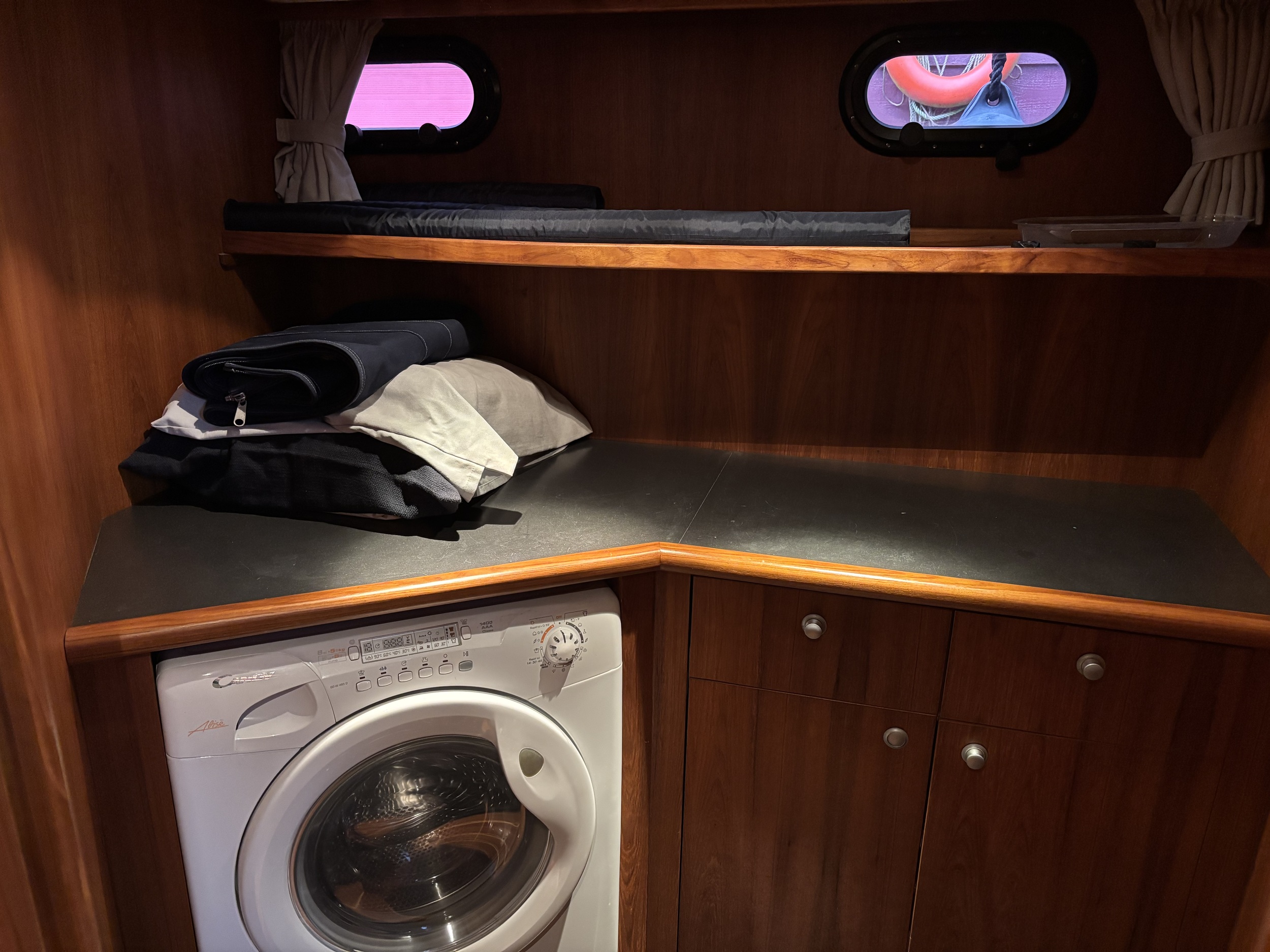 Explorer 45 — foto 26 van 29