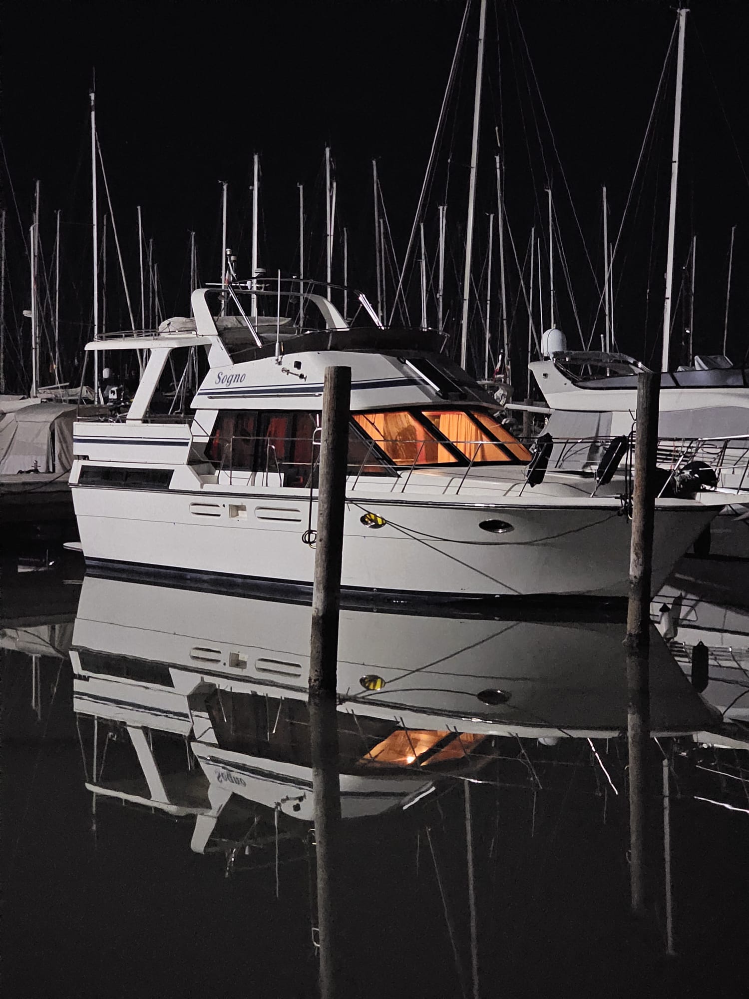Astor 39 Aftcabin - BluYachting