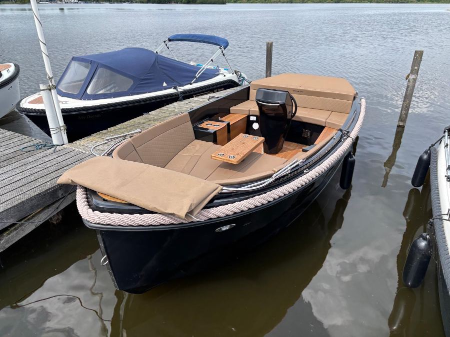 Corsiva 650 tender occasion Suzuki 30pk — foto 2 van 10