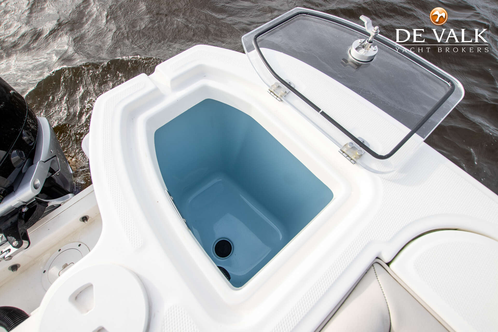 Boston Whaler 285 Conquest Pilothouse — foto 29 van 39