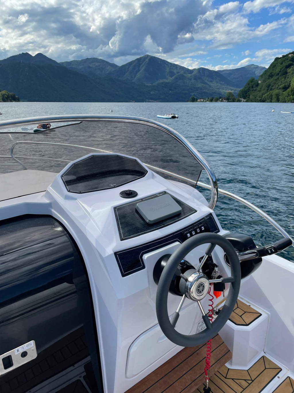 Ranieri Internationale Atlantis 19 incl. 130pk Yamaha en trailer — foto 19 van 25