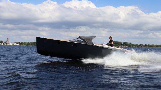 Outlaw 999 tender DE GROOTSTE SLOEPENSHOWROOM VAN NEDERLAND — foto 7 van 14