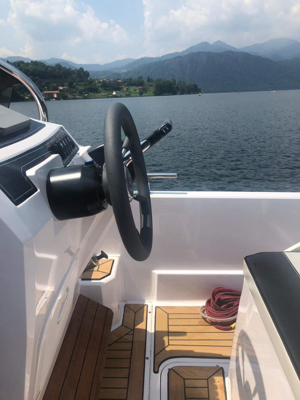 Ranieri Internationale Atlantis 19 incl. 130pk Yamaha en trailer — foto 20 van 25