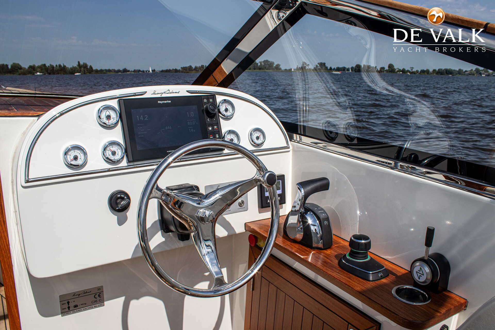 Long Island 33 Runabout — foto 8 van 43