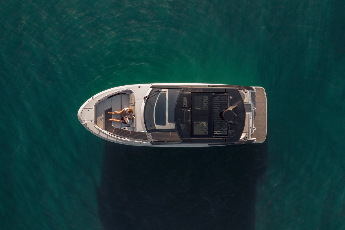 Sea Ray Sundancer 370 — foto 62 van 64