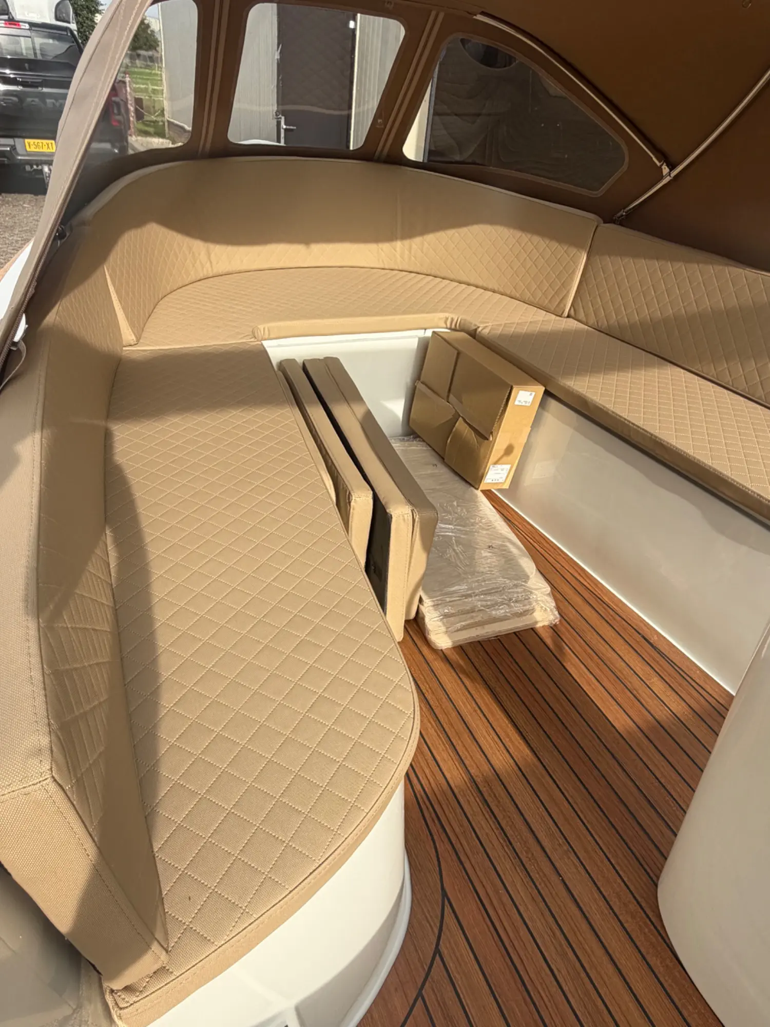Maassloep 570 Honda 20pk nieuw luxe opties — foto 15 van 15