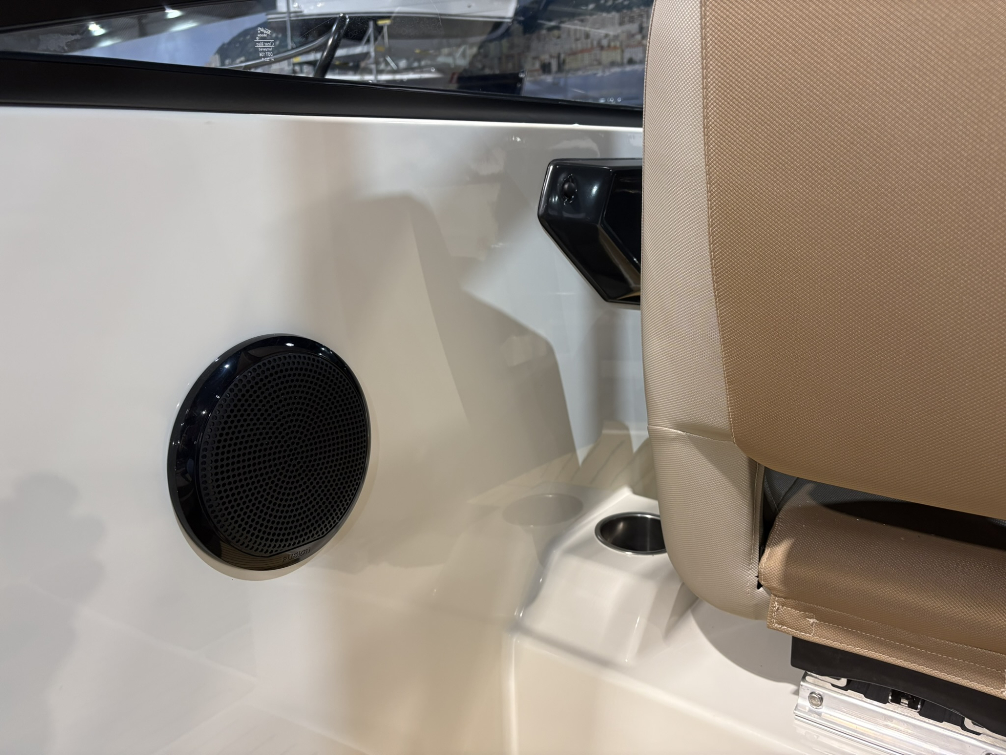 Quicksilver 605 Bowrider met Mercury 150 pk Racing — foto 6 van 11