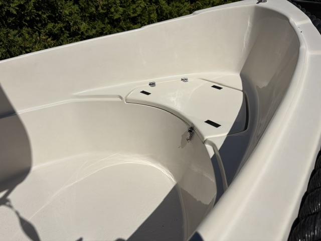 Silver Yacht 405 met Selva 8 PK 4 Takt — foto 8 van 12