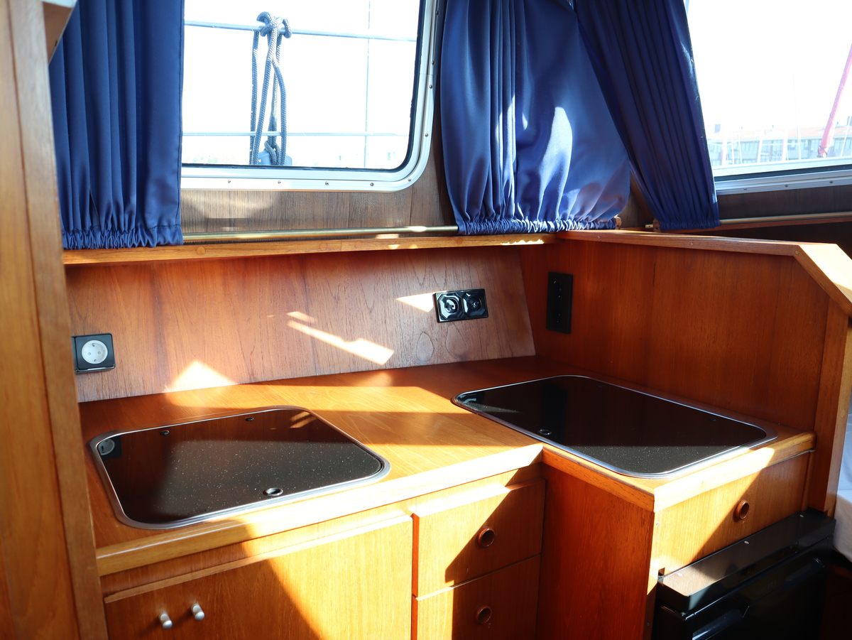 Beachcraft 850 Refit — foto 10 van 36