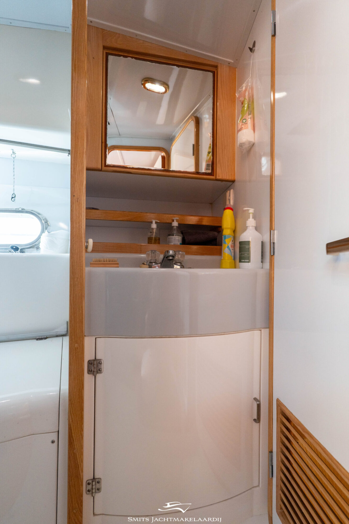 Astor 37 Flybridge — foto 19 van 54