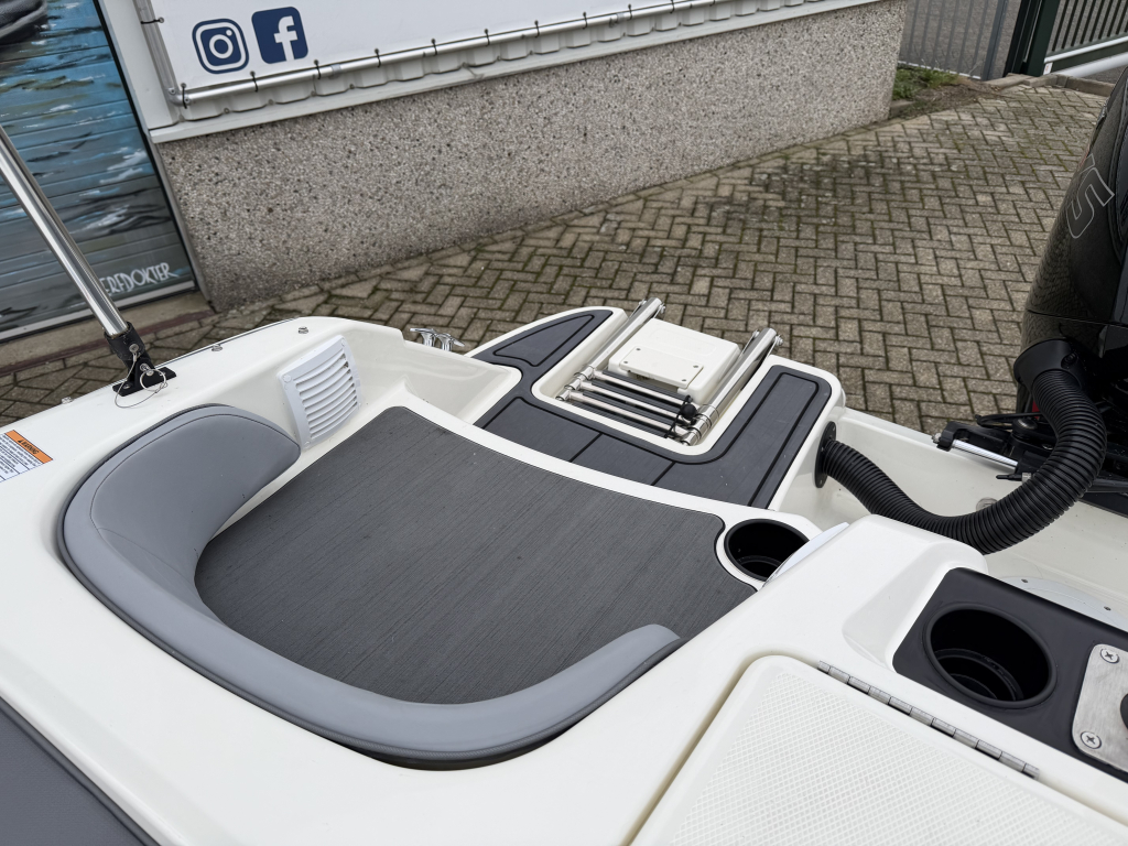 Bayliner Element M17 met Mercury 115pk Pro XS — foto 20 van 32