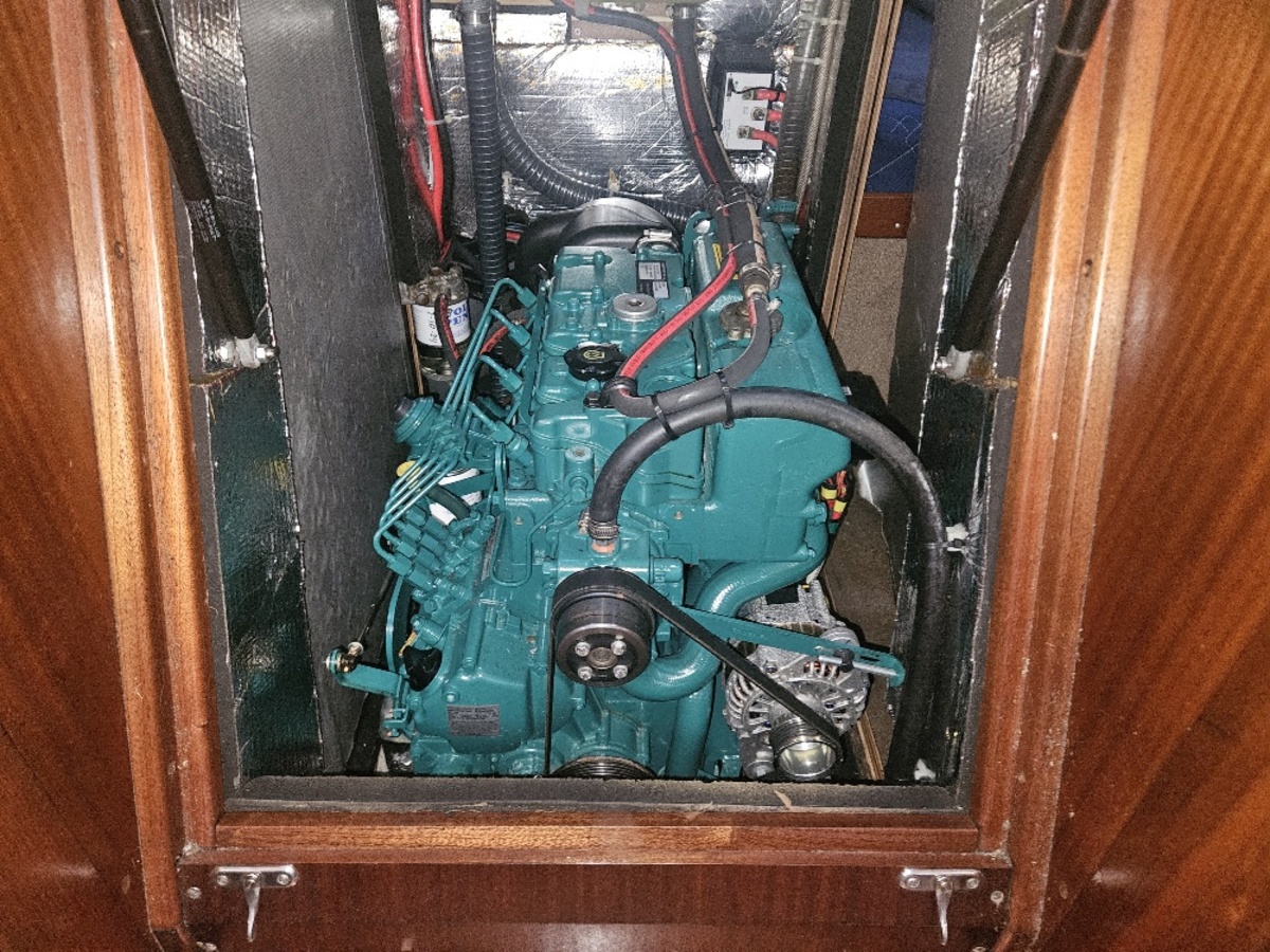 Bavaria 42 Cruiser — foto 16 van 28