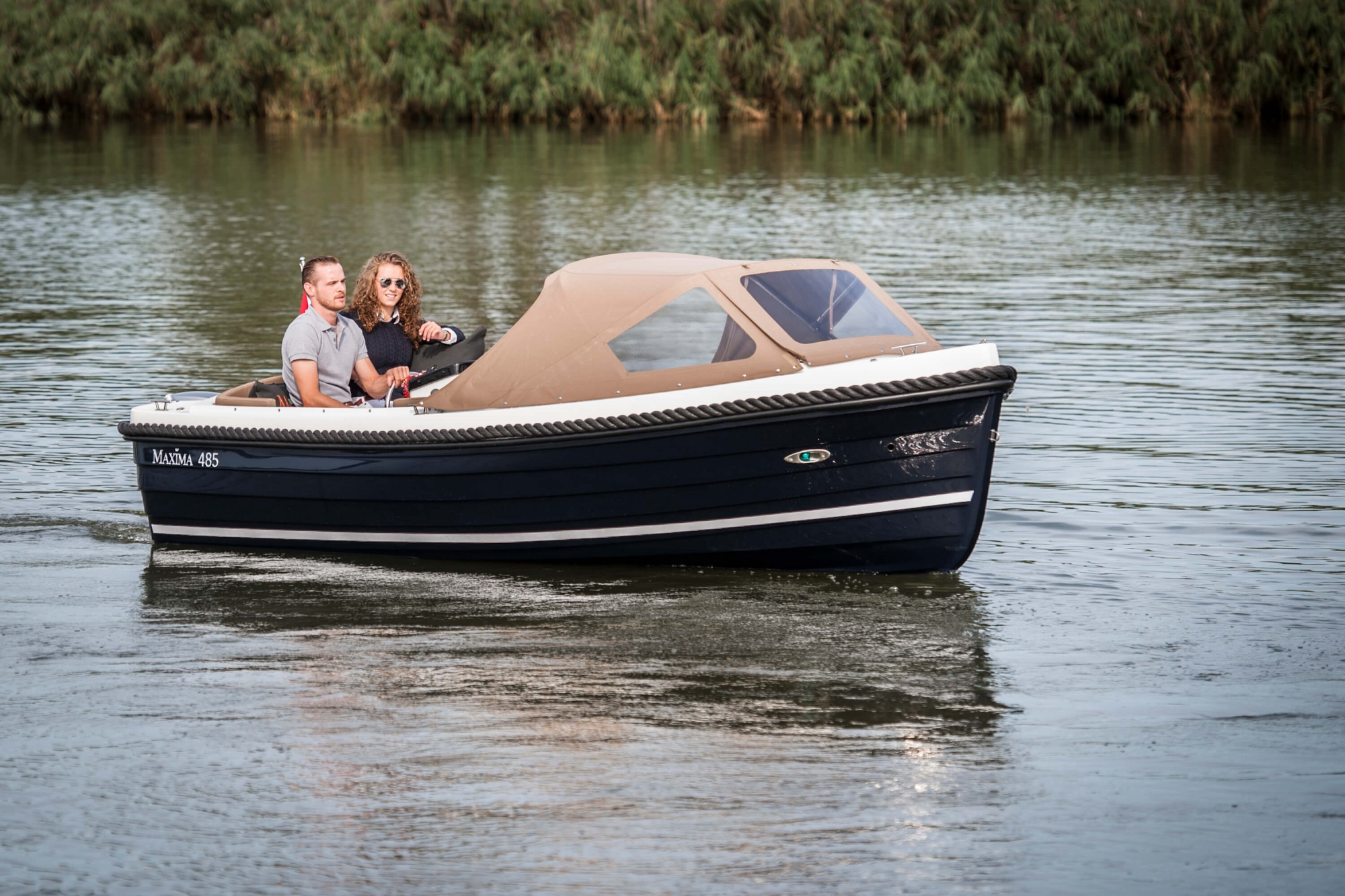 Maxima Boats 485