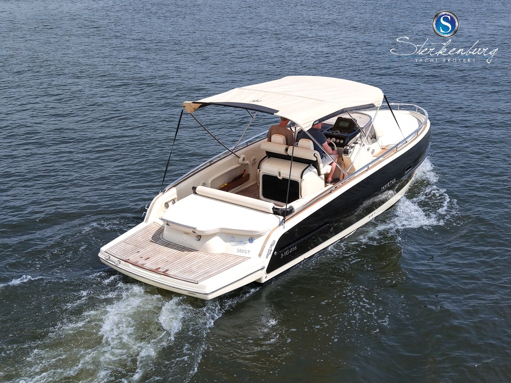 Invictus 280 GT — foto 4 van 42