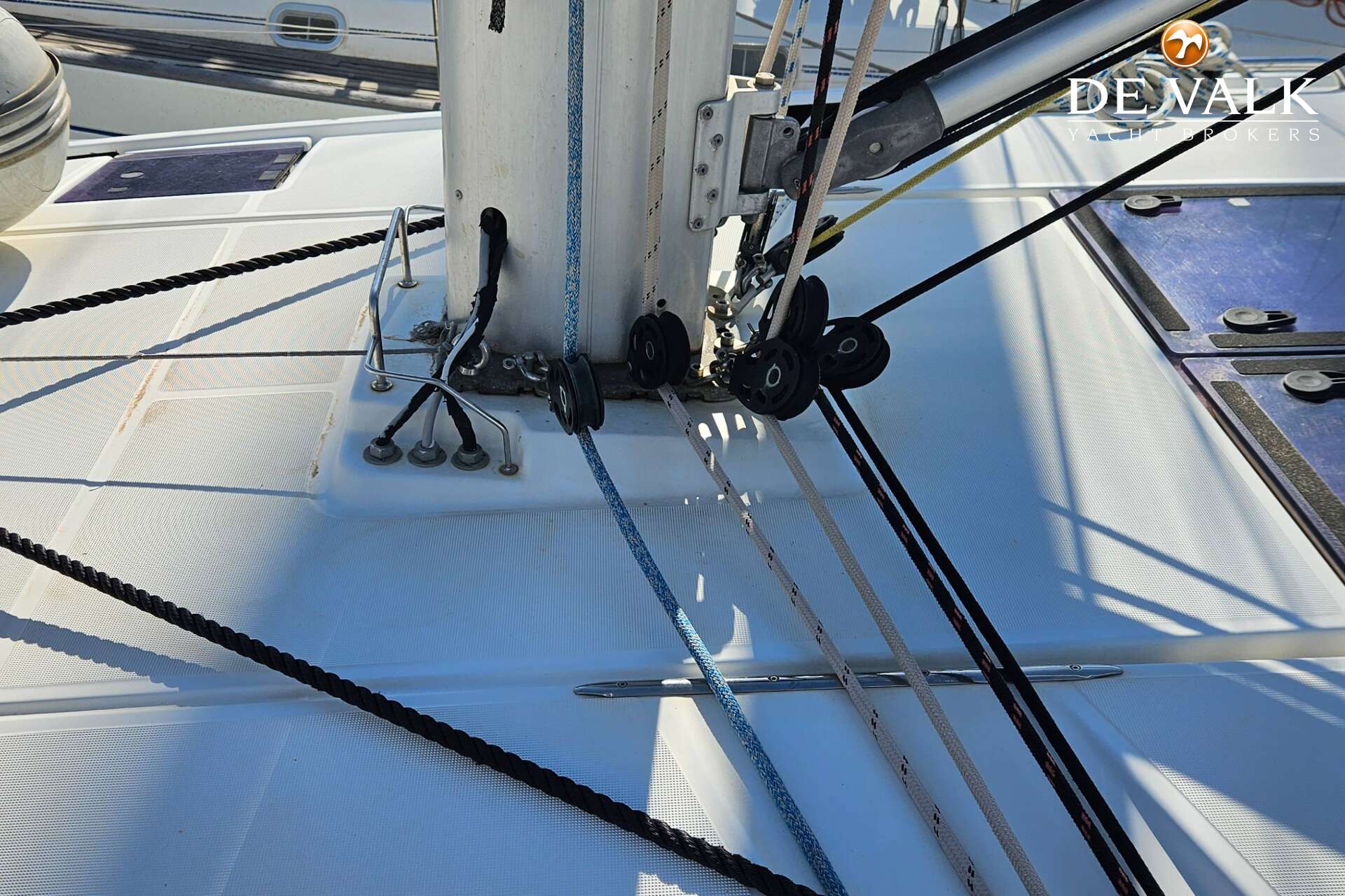 Jeanneau 54 — foto 6 van 39
