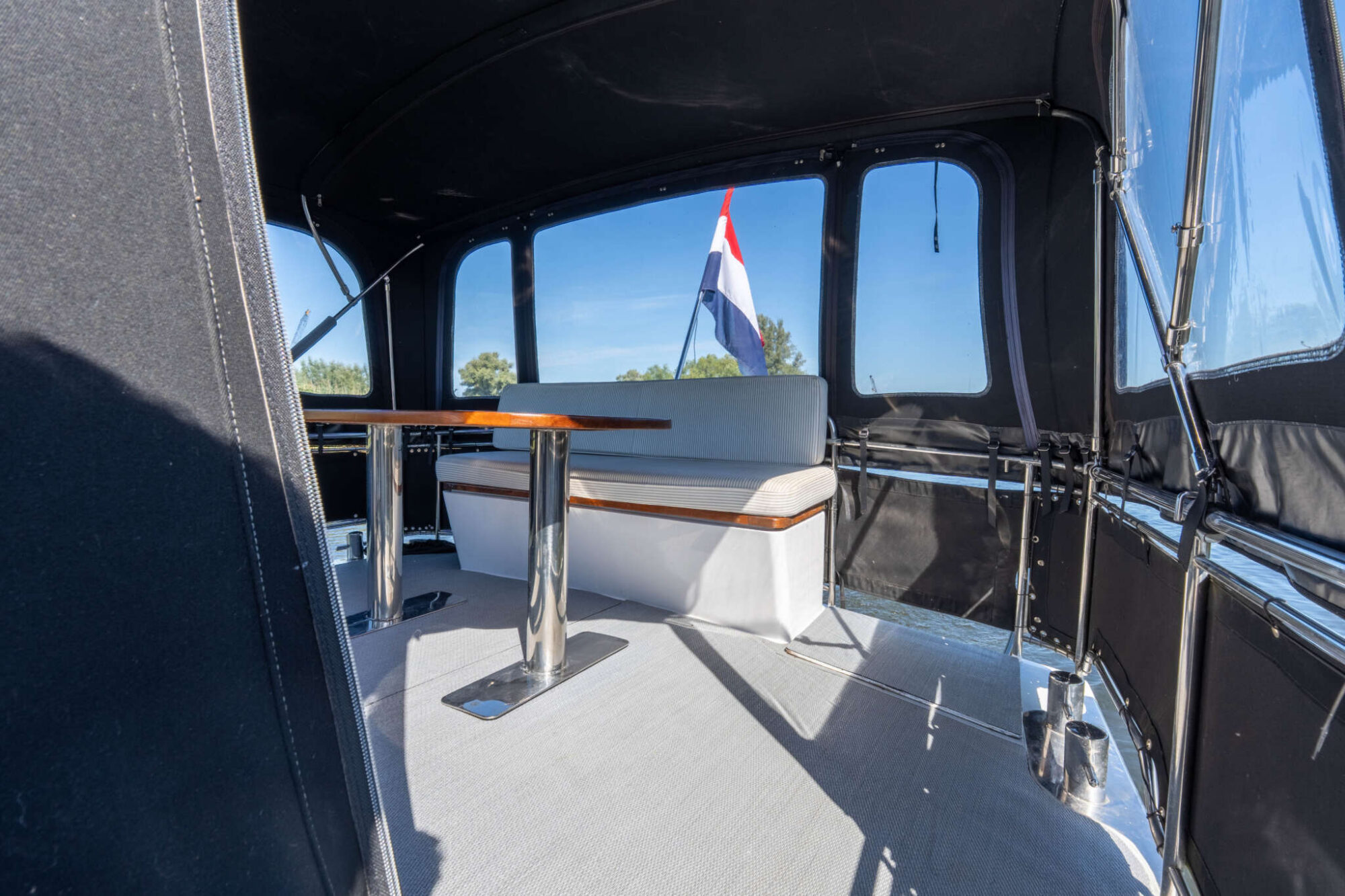 Explorer Classic 14.00 AK Cabrio — foto 39 van 49