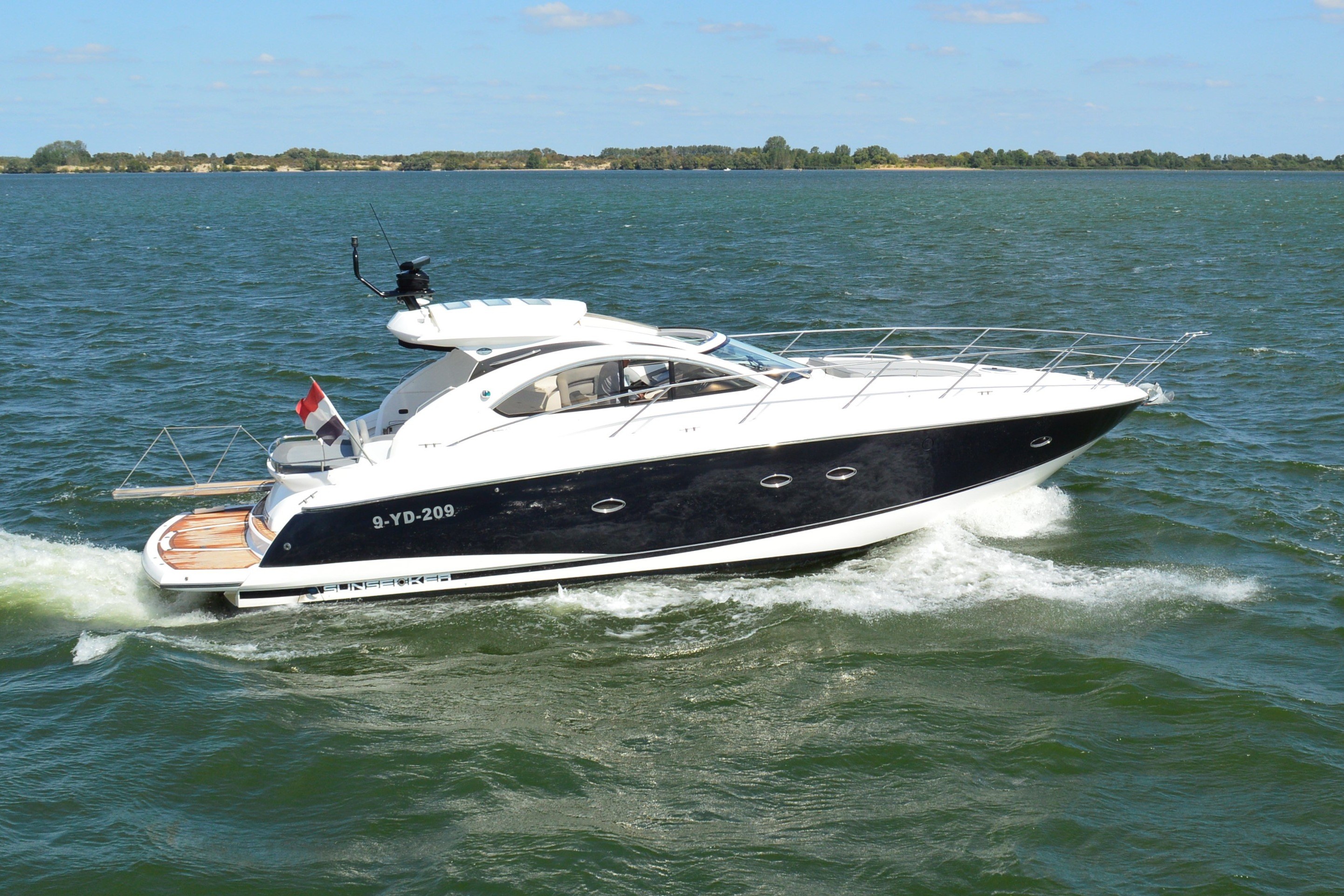 Sunseeker Portofino 47 — foto 13 van 92