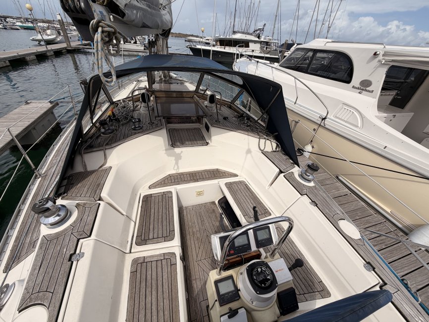 Bavaria 370 Lagoon — foto 5 van 12