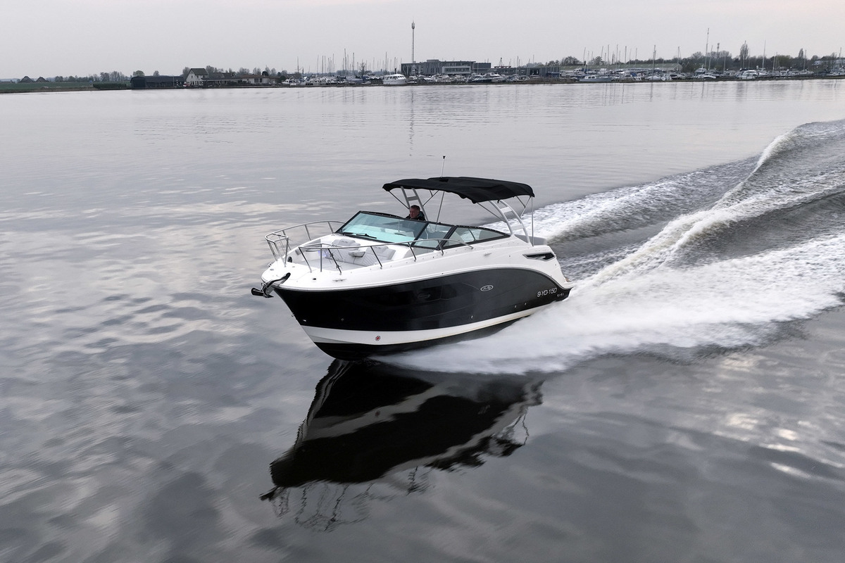 Sea Ray Sundancer 290 — foto 2 van 46