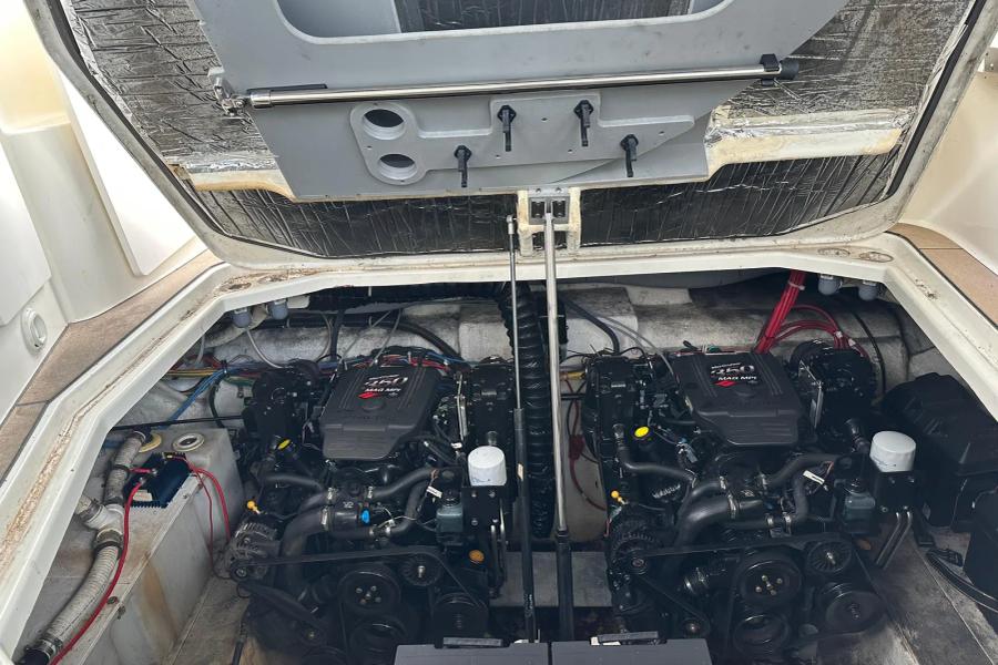Bayliner 320 — foto 7 van 11