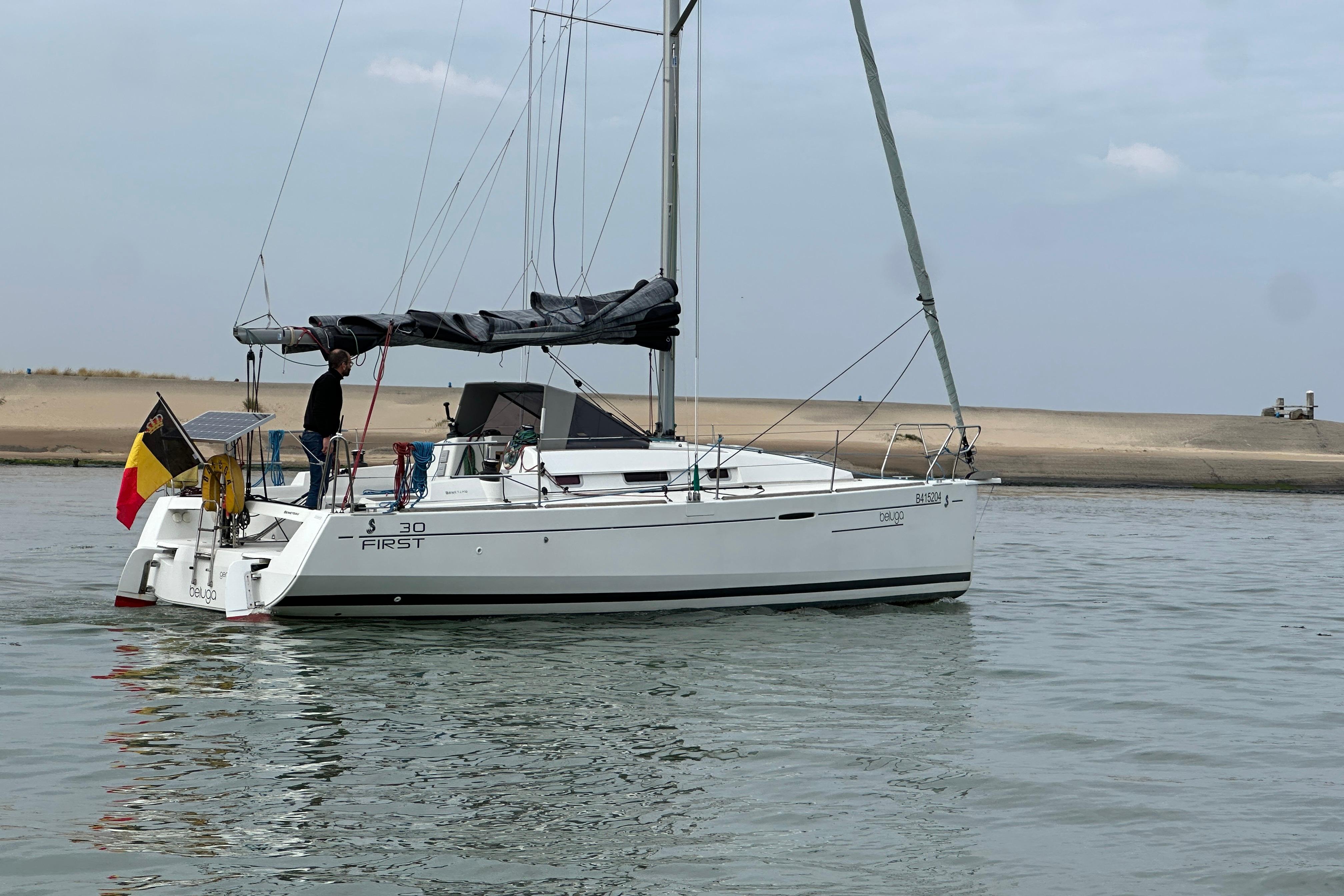Beneteau First 30 — foto 8 van 11