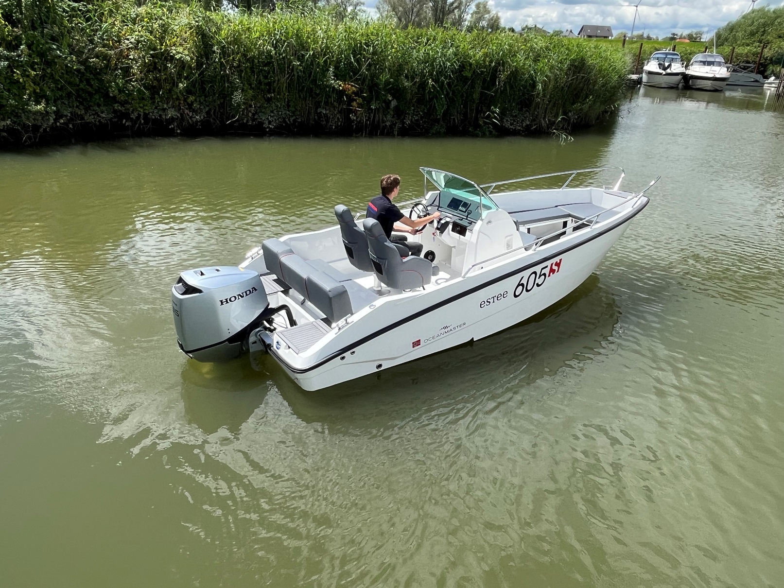 Oceanmaster 605S met Honda 135 pk — foto 5 van 14