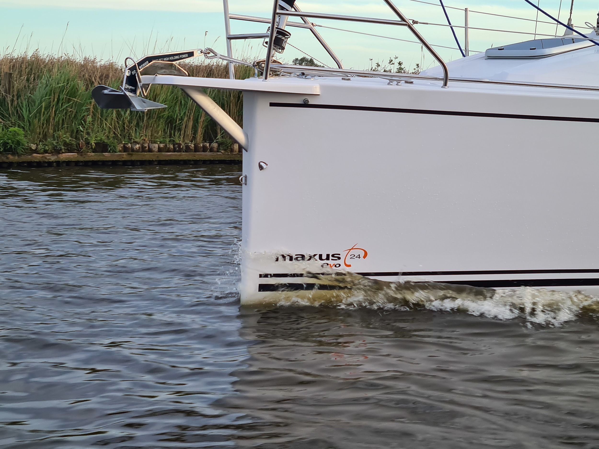 Maxus EVO 24 — foto 1 van 4