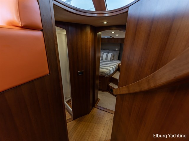 Trader 42 - Cabrio — foto 27 van 76