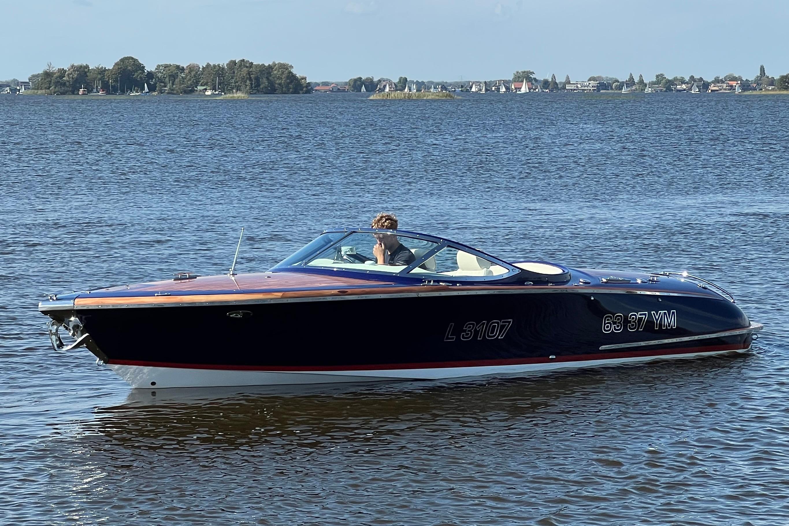 Kral 700 Classic — foto 2 van 22