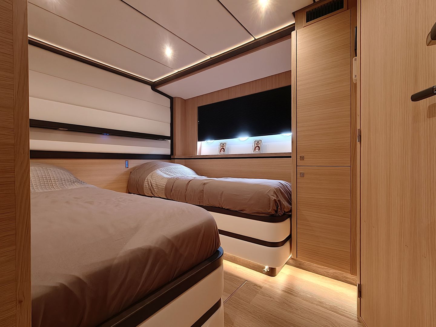 De Alm Grand Voyager 65 — foto 47 van 66