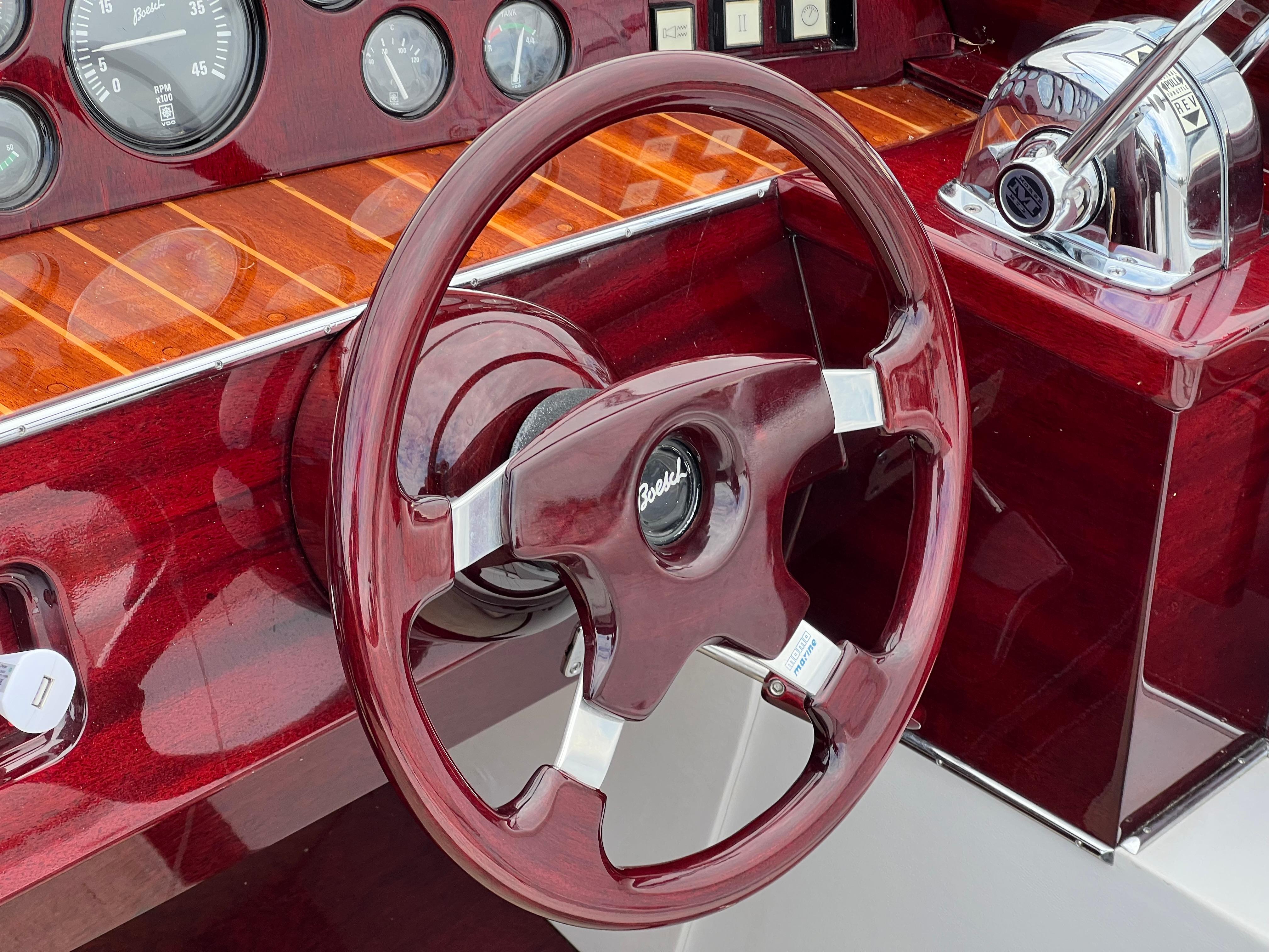 Boesch 850 Runabout Deluxe — foto 30 van 40