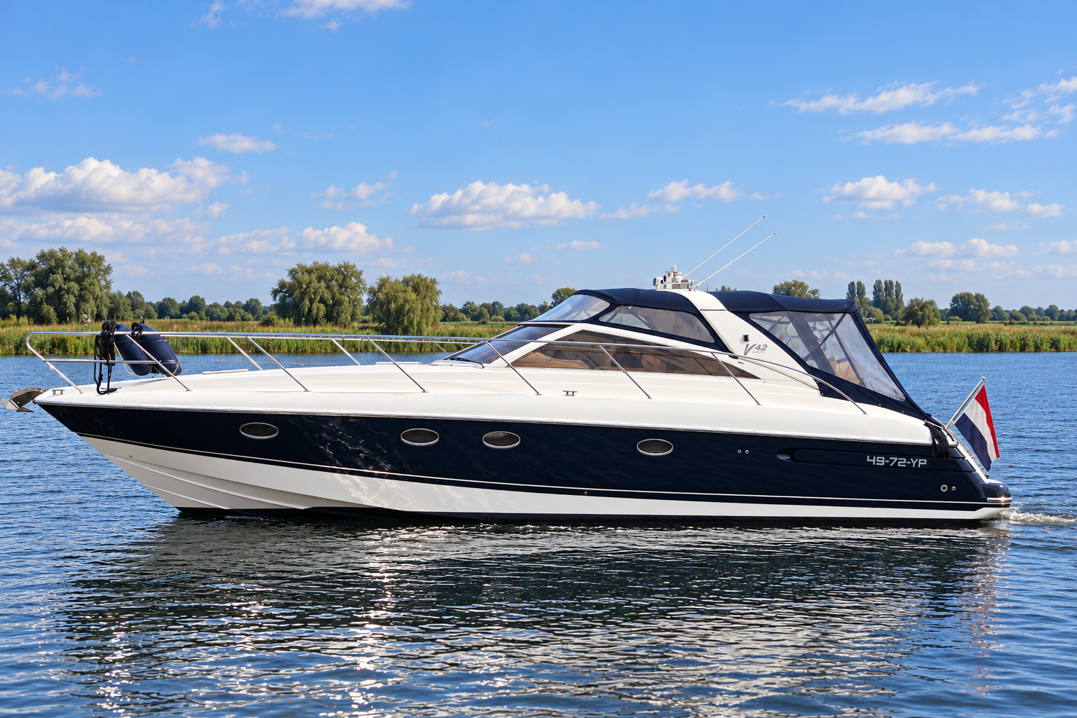 Princess V42 — foto 2 van 42