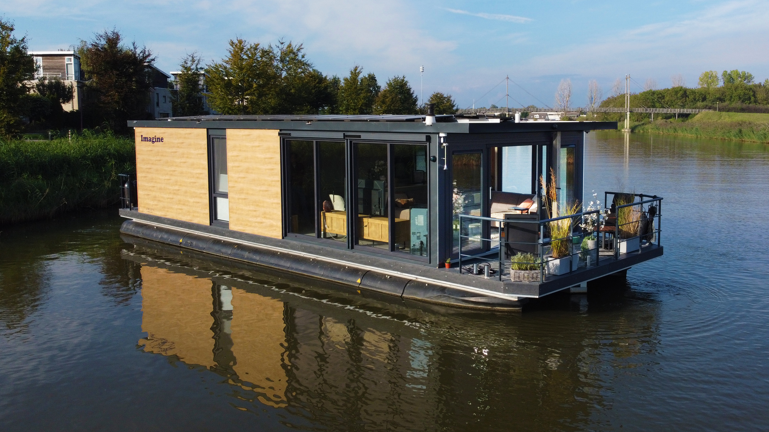 HT-Lofts Houseboat 15m Electric Propulsion — foto 1 van 39