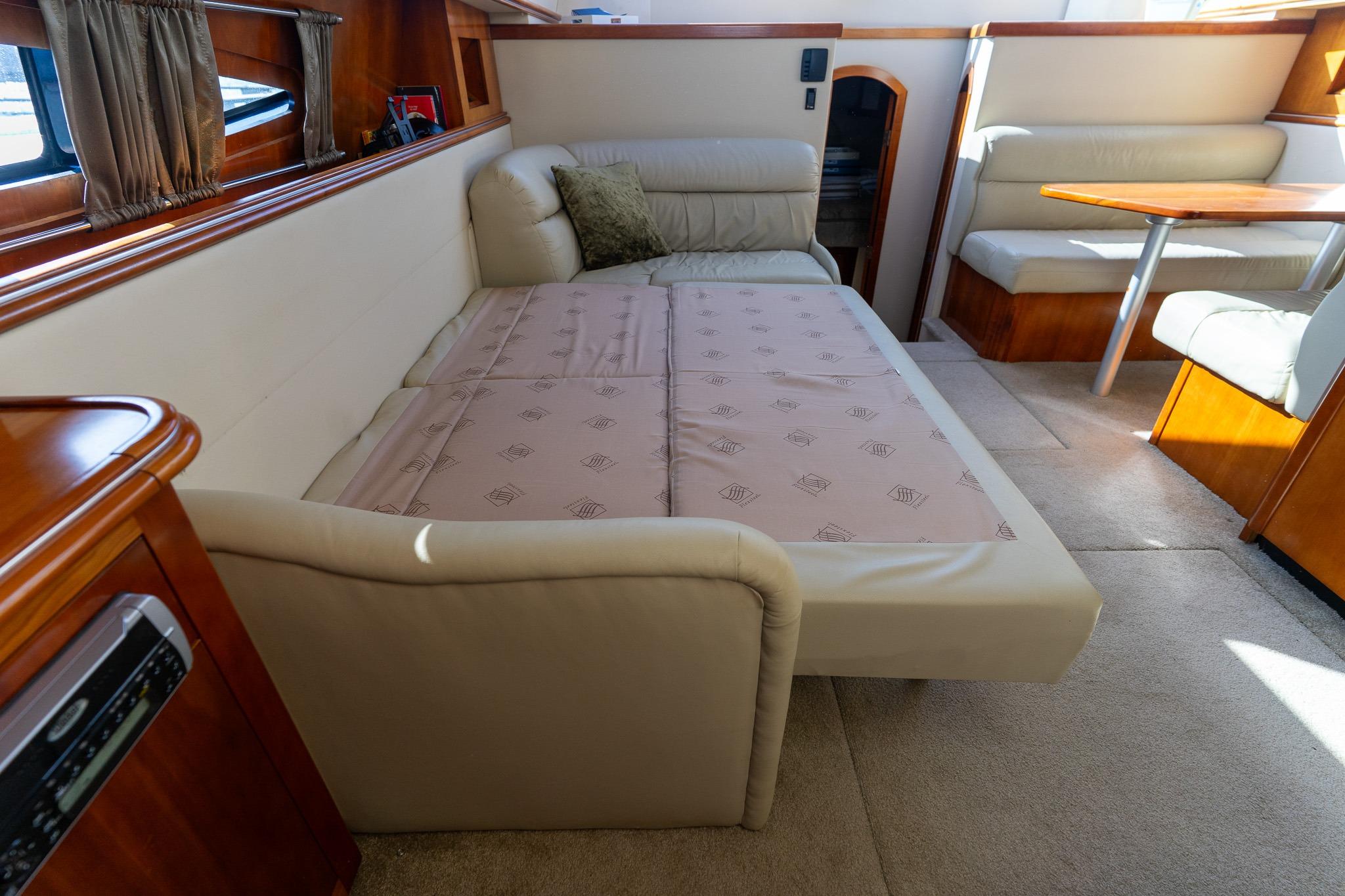 Cruisers Yachts 415 Express Motoryacht — foto 85 van 100