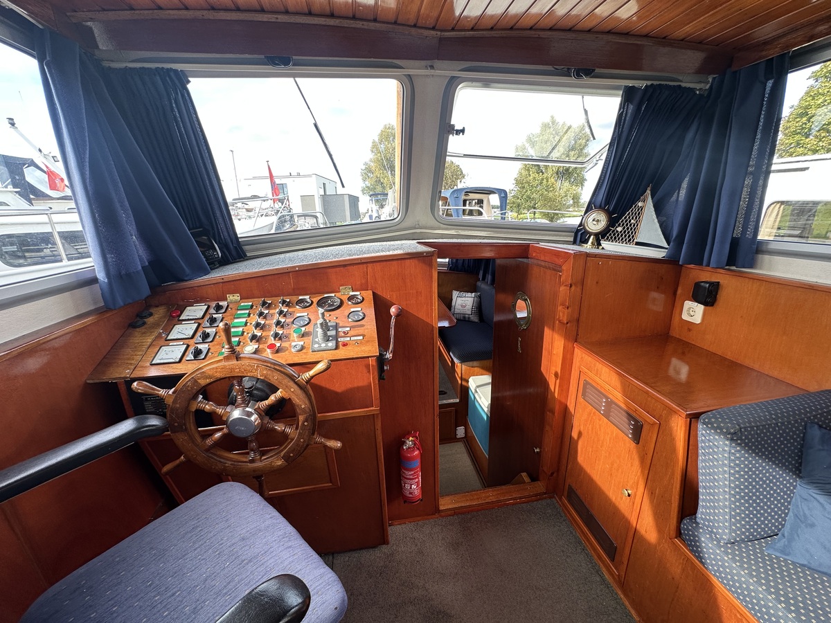 Van heckkruiser 995 — foto 6 van 27