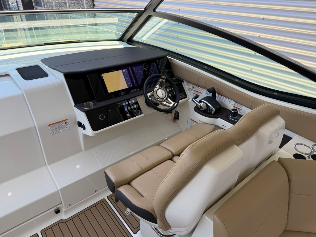 Sea Ray Sundancer 320 — foto 8 van 39