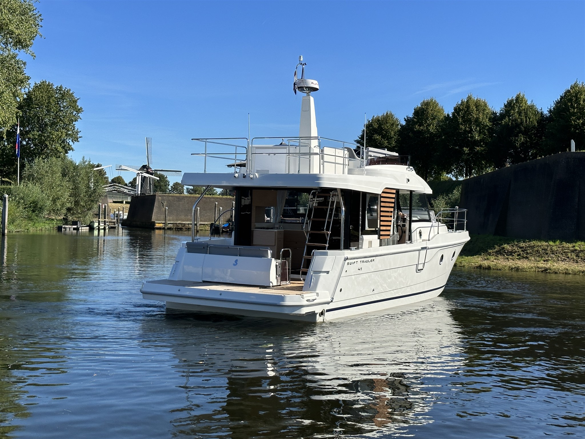 Beneteau Swift trawler 41 Fly (2024) — foto 3 van 11