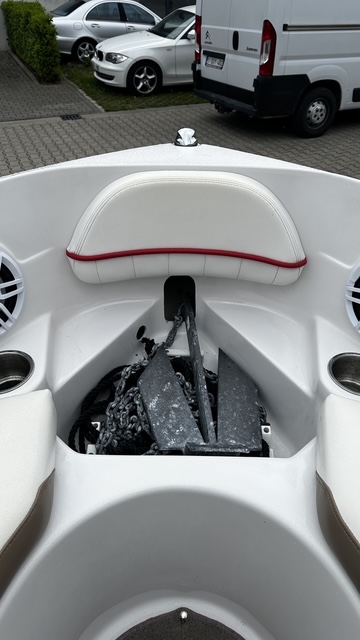 Four Winns H200 – Sportieve bowrider met krachtige V6 en royale indeling — foto 9 van 30