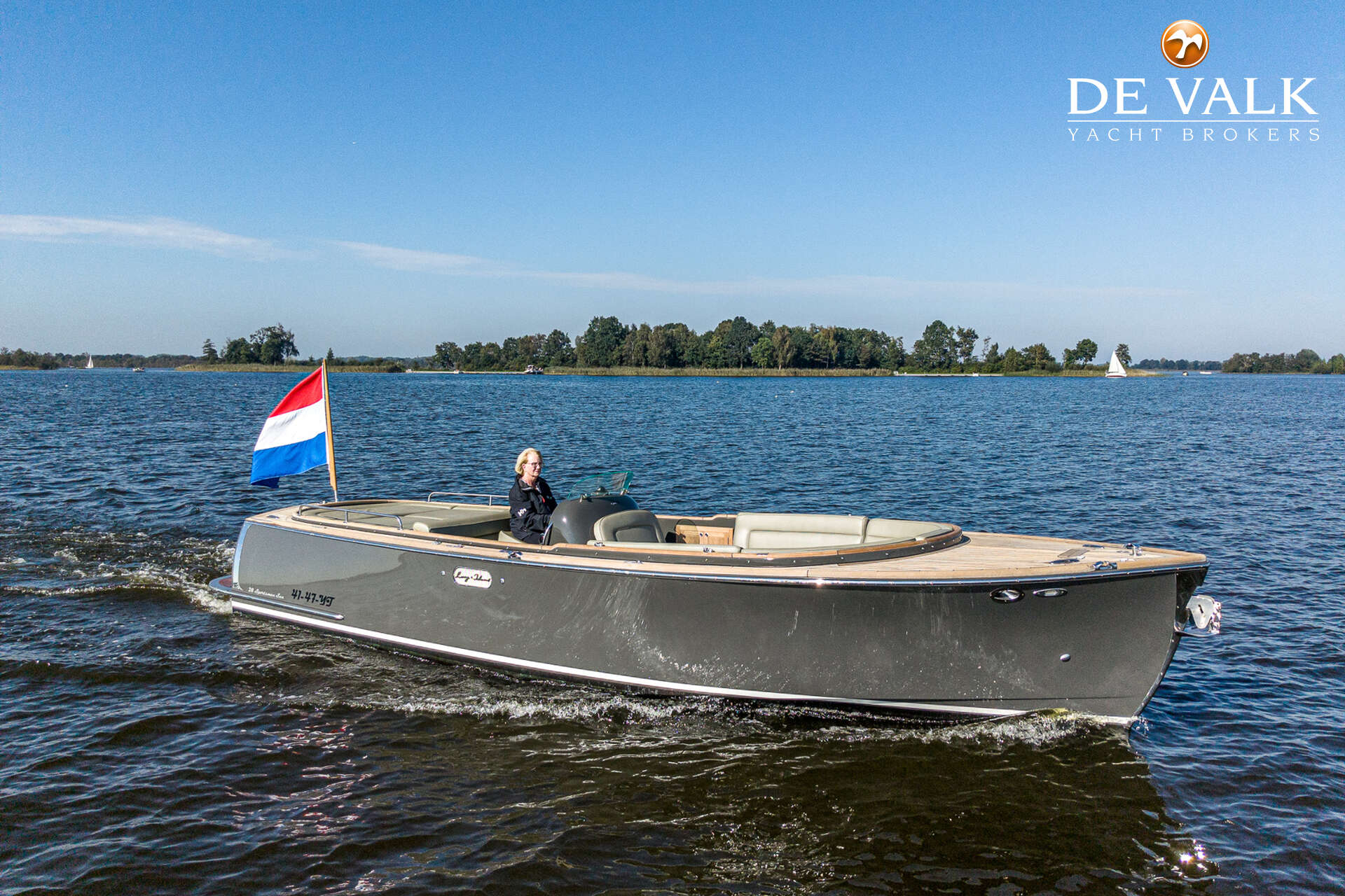 Long Island 28 Sportsman — foto 1 van 36