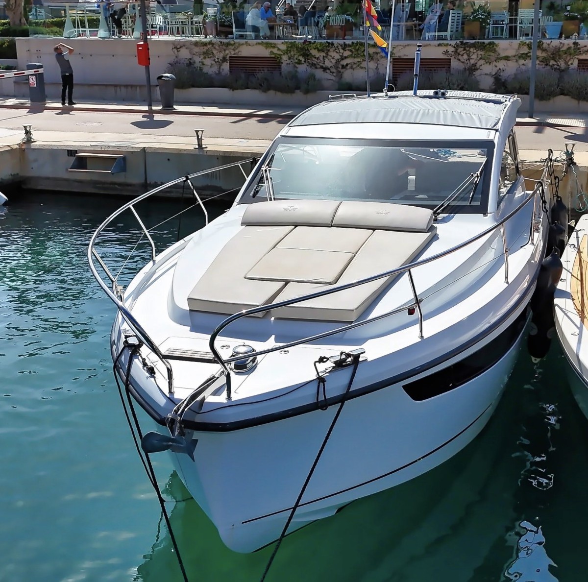 Sealine S335 — foto 25 van 28