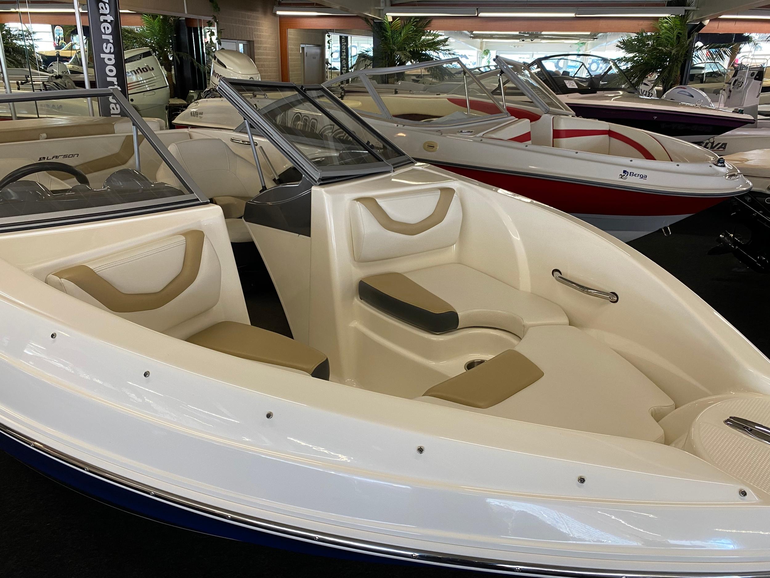 Larson LX 710 — foto 5 van 9