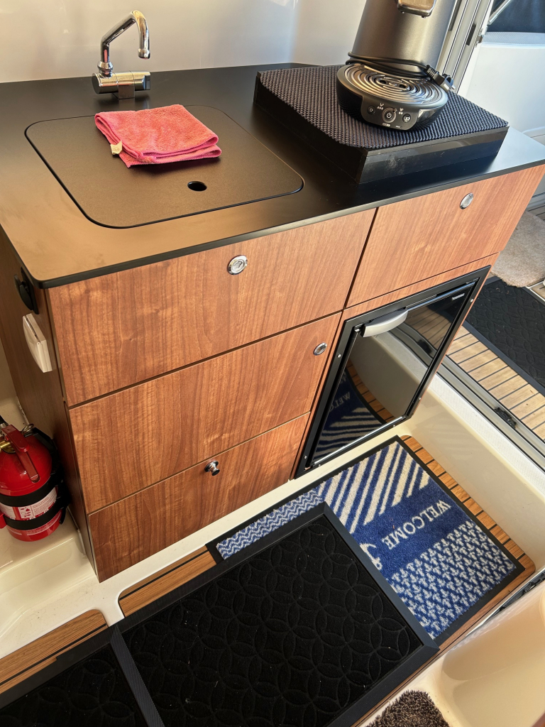 Quicksilver  755 weekend met Mercury 225 PK  als nieuwe set — foto 9 van 19