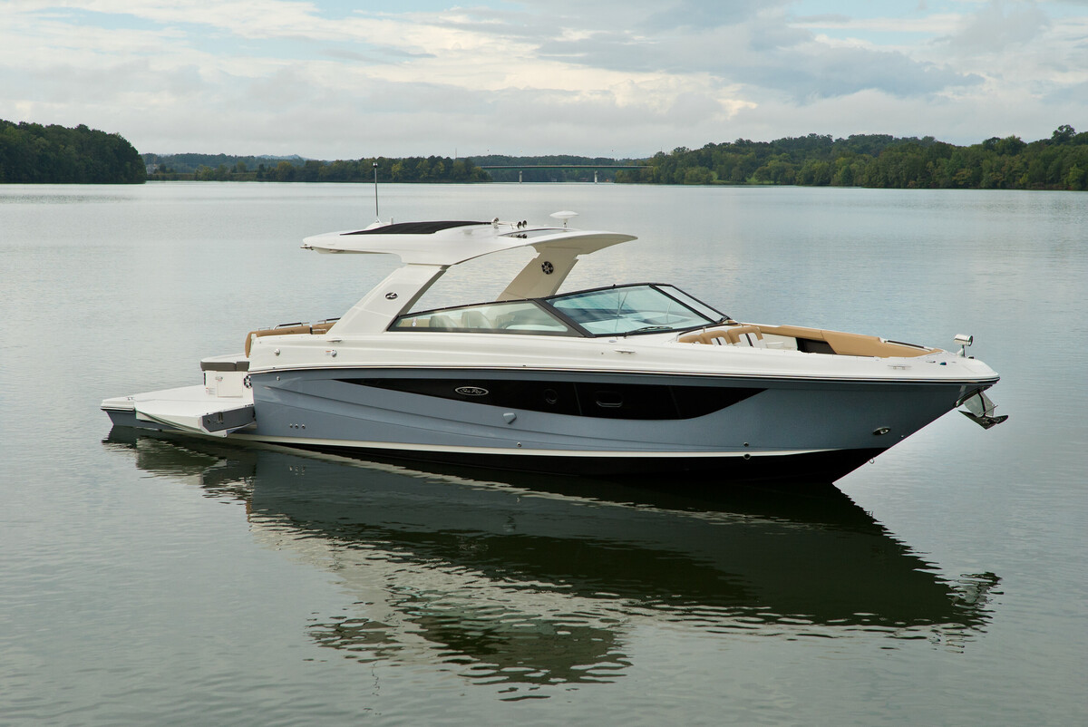 Sea Ray SLX 400 — foto 2 van 24