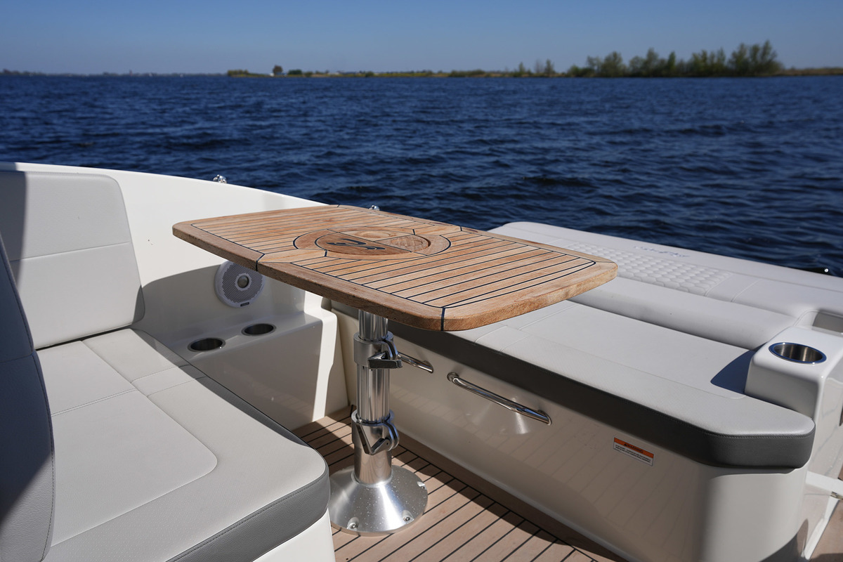 Sea Ray Sundancer 265 — foto 21 van 66