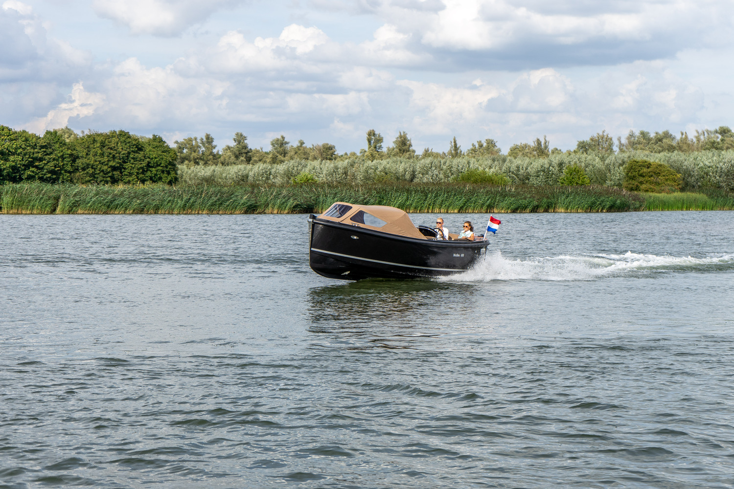 Maxima Boats 650 Flying Lounge — foto 3 van 16