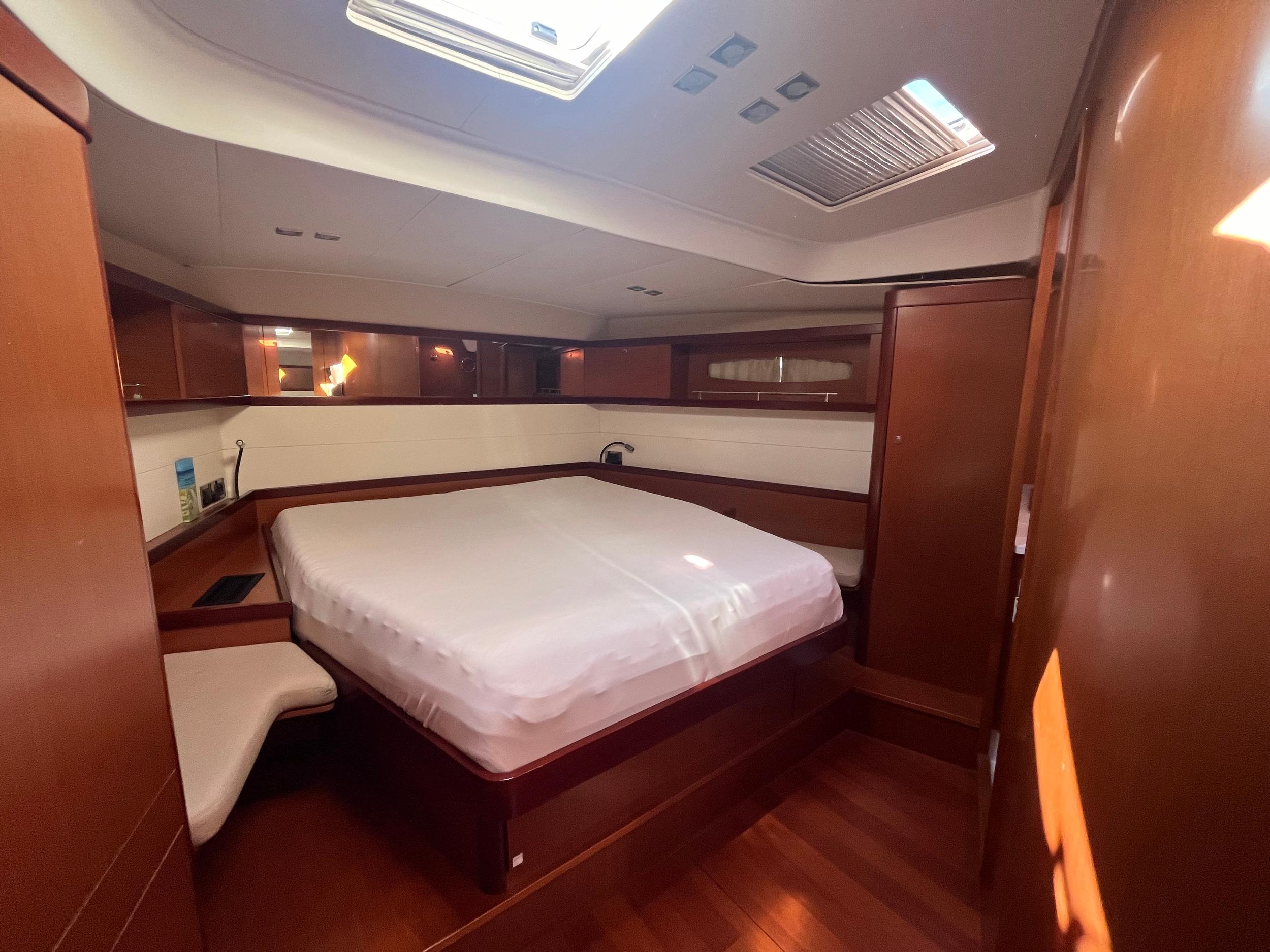 Beneteau Oceanis 58 — foto 11 van 30