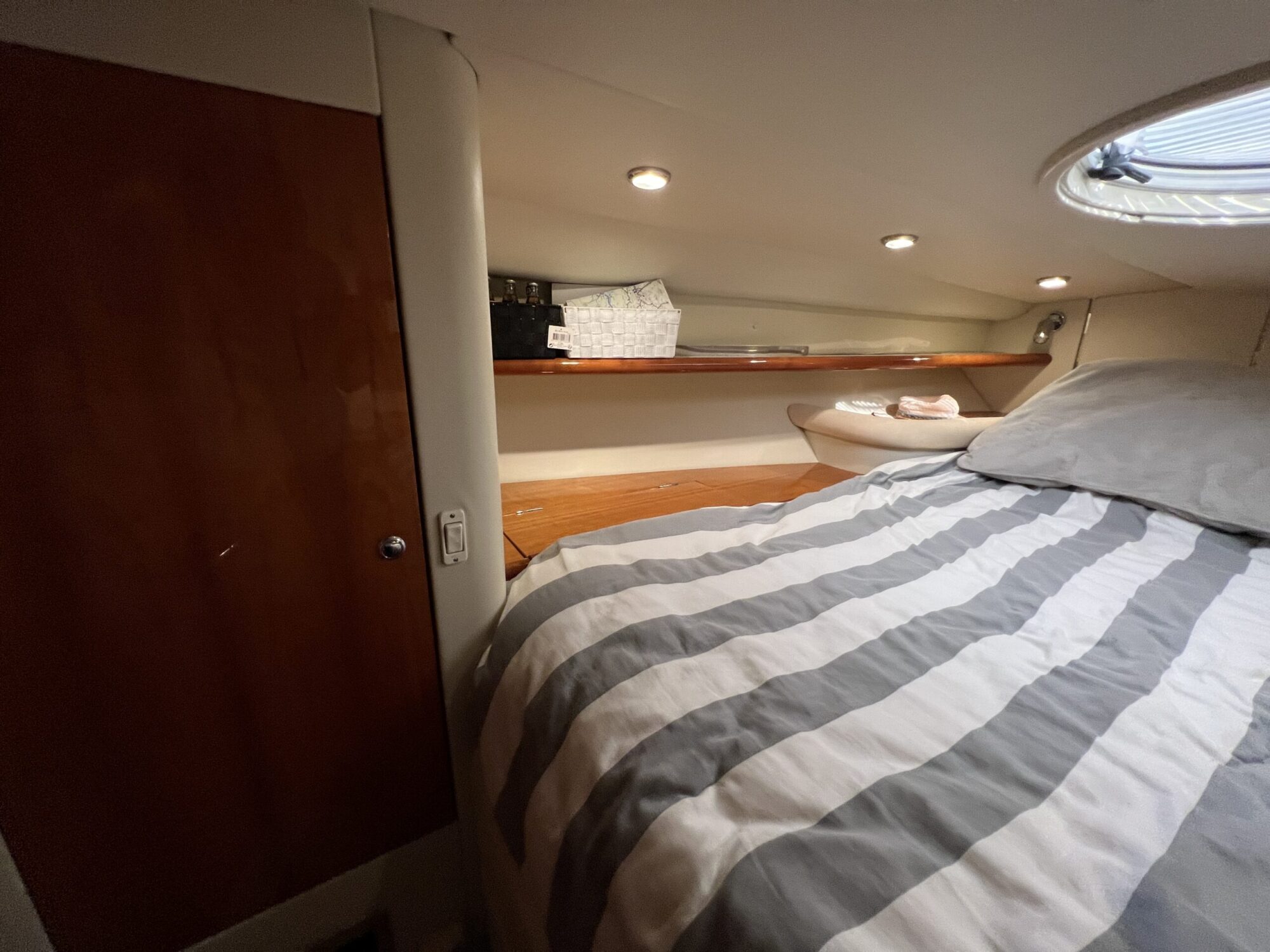 Sunseeker Superhawk 48 Cabrio — foto 12 van 48