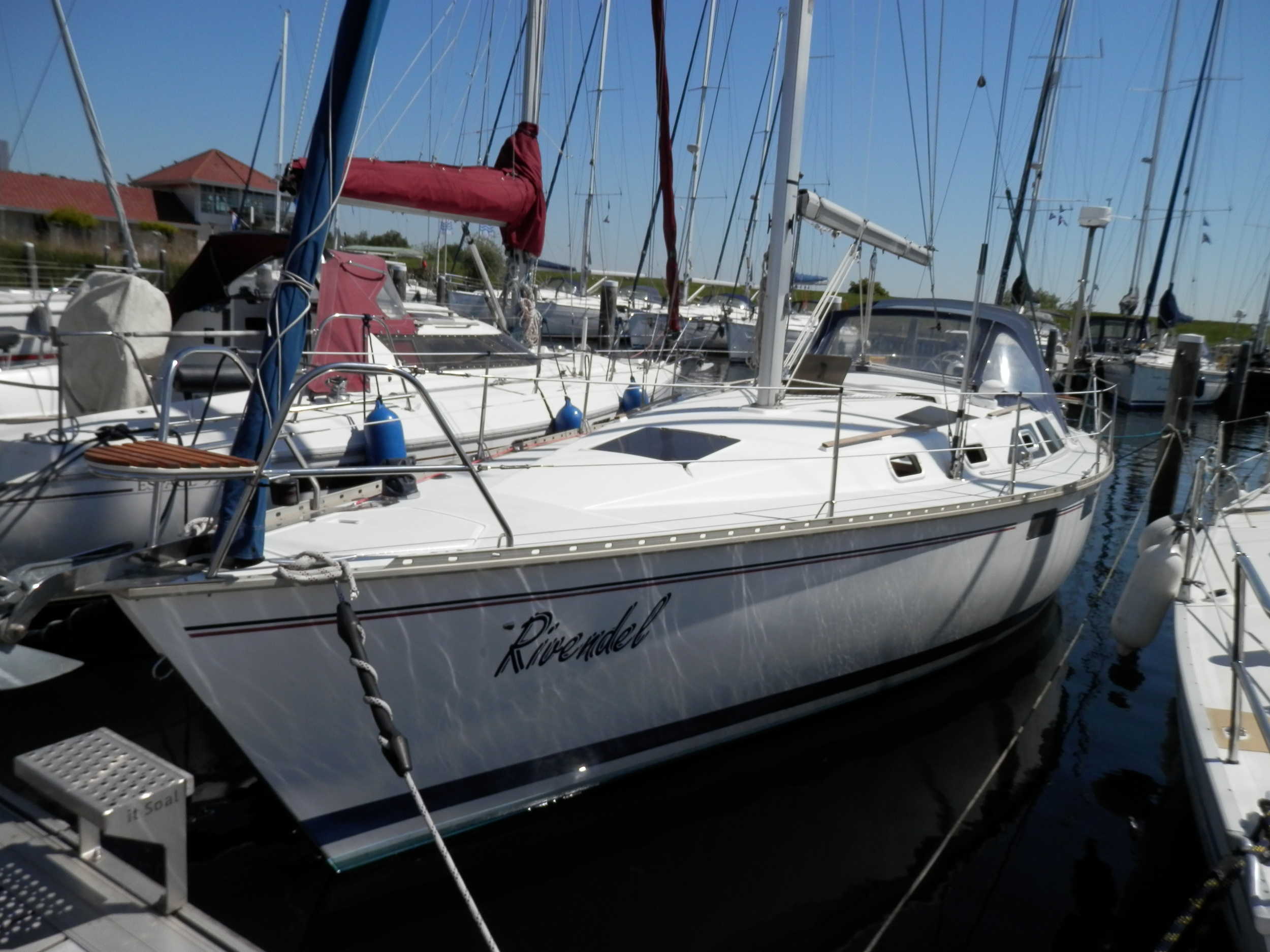 Hunter35.5 Legend