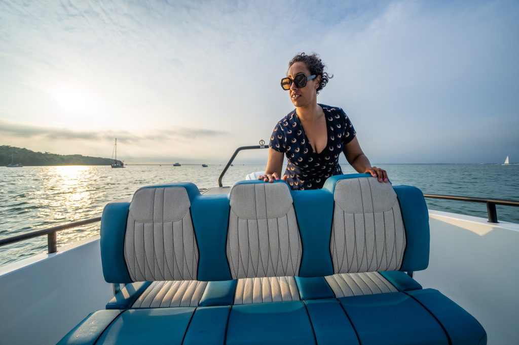 Quarken 27 T-TOP V2 ONYX (prijs Incl. Yamaha 300pk) — foto 13 van 25
